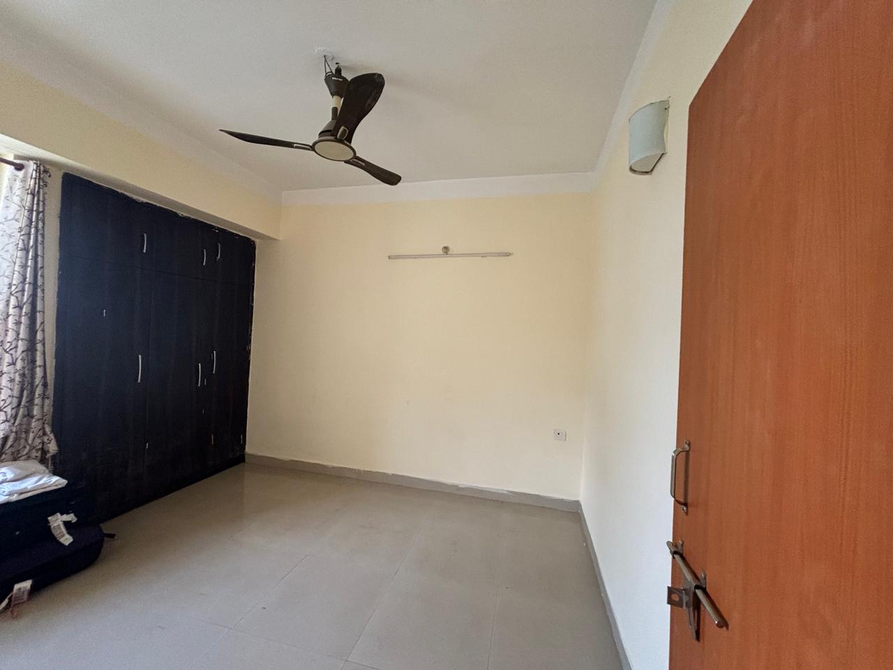 Unfurnished 4bhk in Baghorbori Rd, Bagharbari, Guwahati, Assam, India for Rent